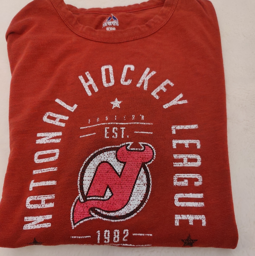 Great Condition: NHL New Jersey Devils by Majestic Size Men's M